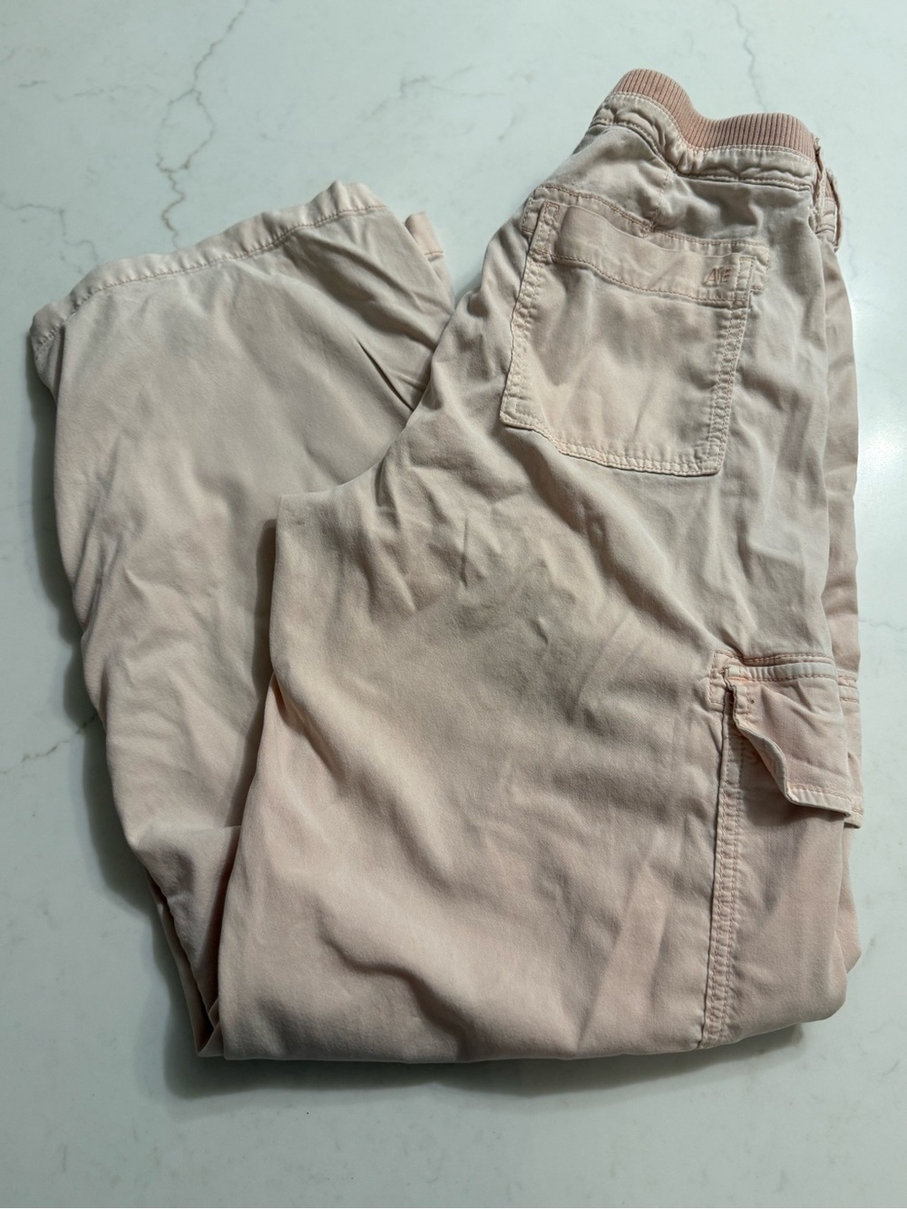 American Eagle Light Pink Cargo Capri Pants Size 8